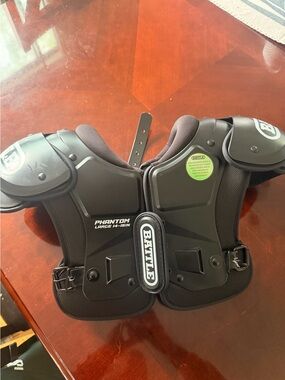 Battle Phantom Youth Football Shoulder Pads - Black